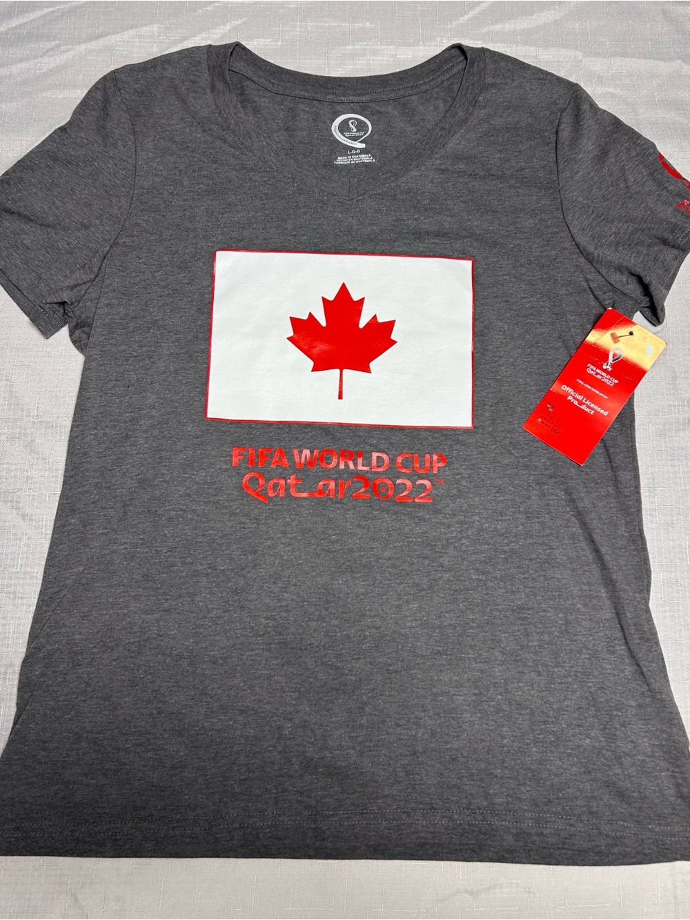 FIFA Licensed World Cup Soccer Futball Team Canada T-shirt Women’s Size Large